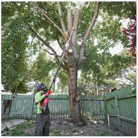 Fierăstrău emondor telescopic MILWAUKEE M18 FTPS30-121 M18 FUEL™ cu lamă 30 cm