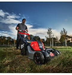 Mașină de tuns gazonul autopropulsată MILWAUKEE M18 F2LM46 -802 46 cm M18 FUEL™