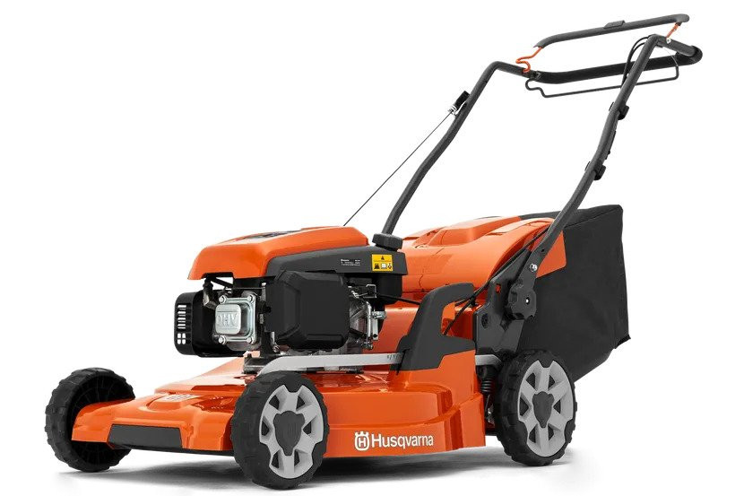 Masini de tuns gazon